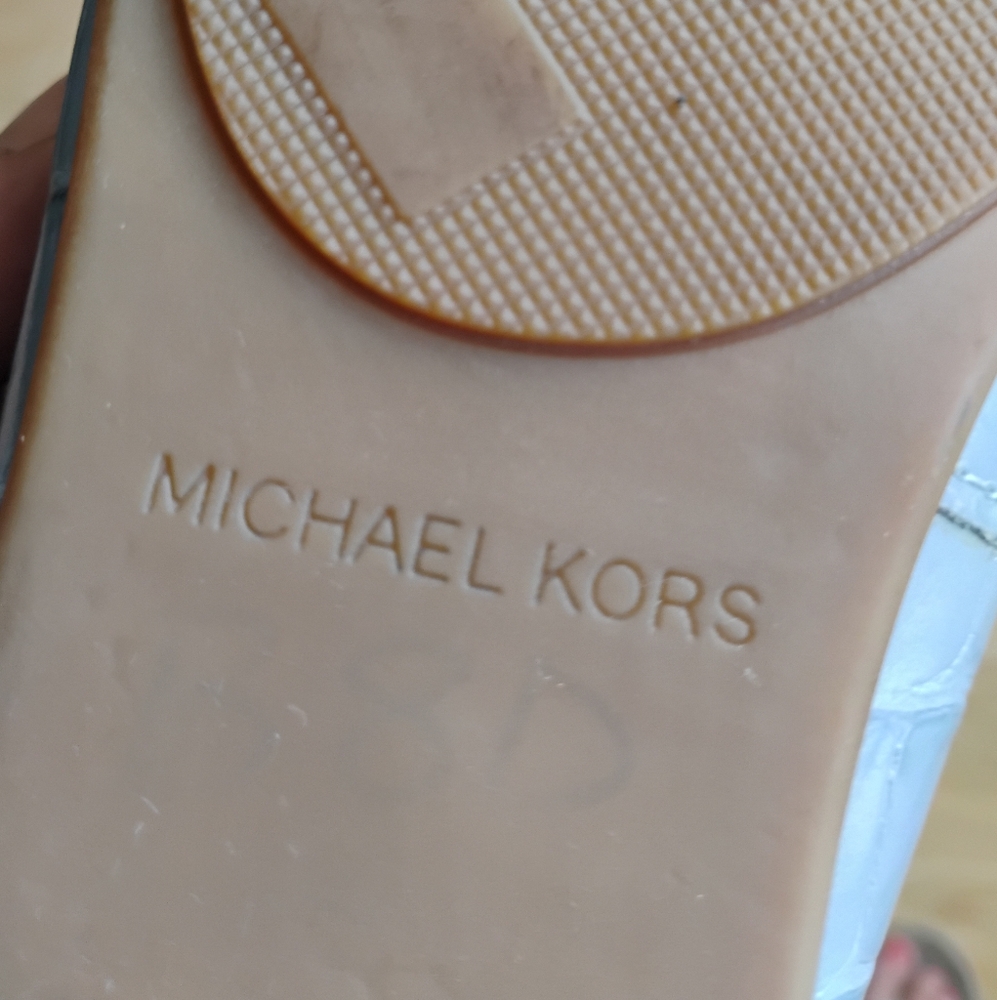 NWOB Michael Kors Sky Blue Women’s US 8.5M Flat Leather Loafers Moccasins - Picture 3 of 8